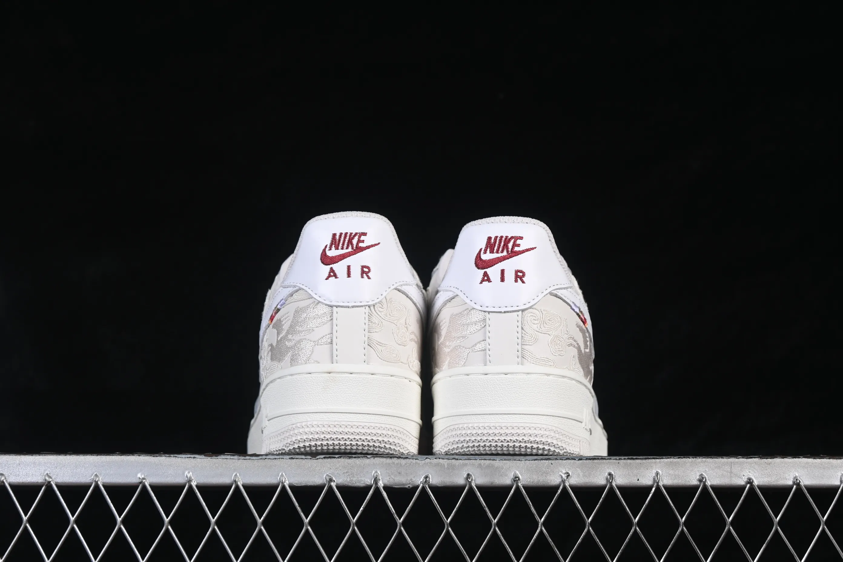 All categories Nk Air Force 1 Air Force series Nk Air Force 1 Low Air Force low-top C version Nike Air Force 1'07 Low Year of the Horse limited edition Air Force 1 low-top casual sneakers IQ1119-011